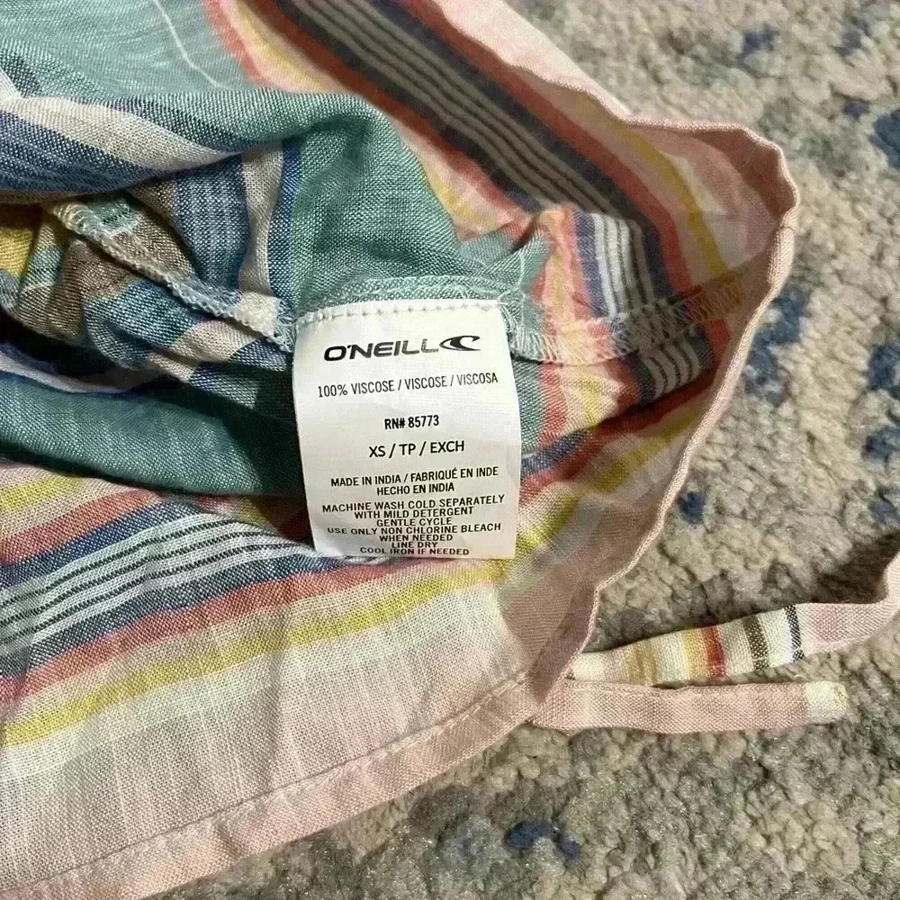 NWT O’Neill multi color halter top xsmall - Picture 5 of 6